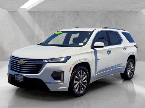 Used 2023 Chevrolet Traverse Premier AWD/4WD image 9