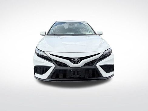 Used 2023 Toyota Camry SE w/ Cold Weather Package AWD/4WD image 9