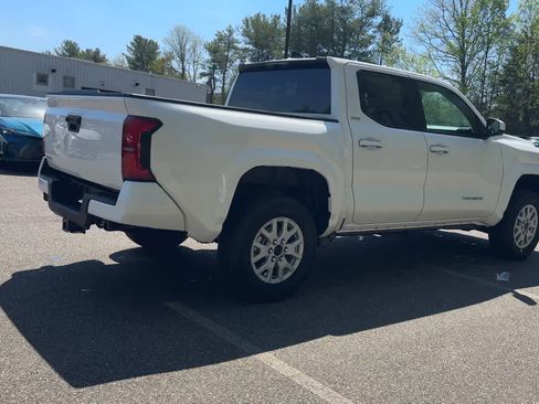 New 2026 Toyota Tacoma SR5 AWD/4WD image 8