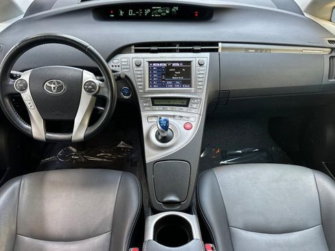 Used 2014 Toyota Prius Prime Advanced FWD image 16