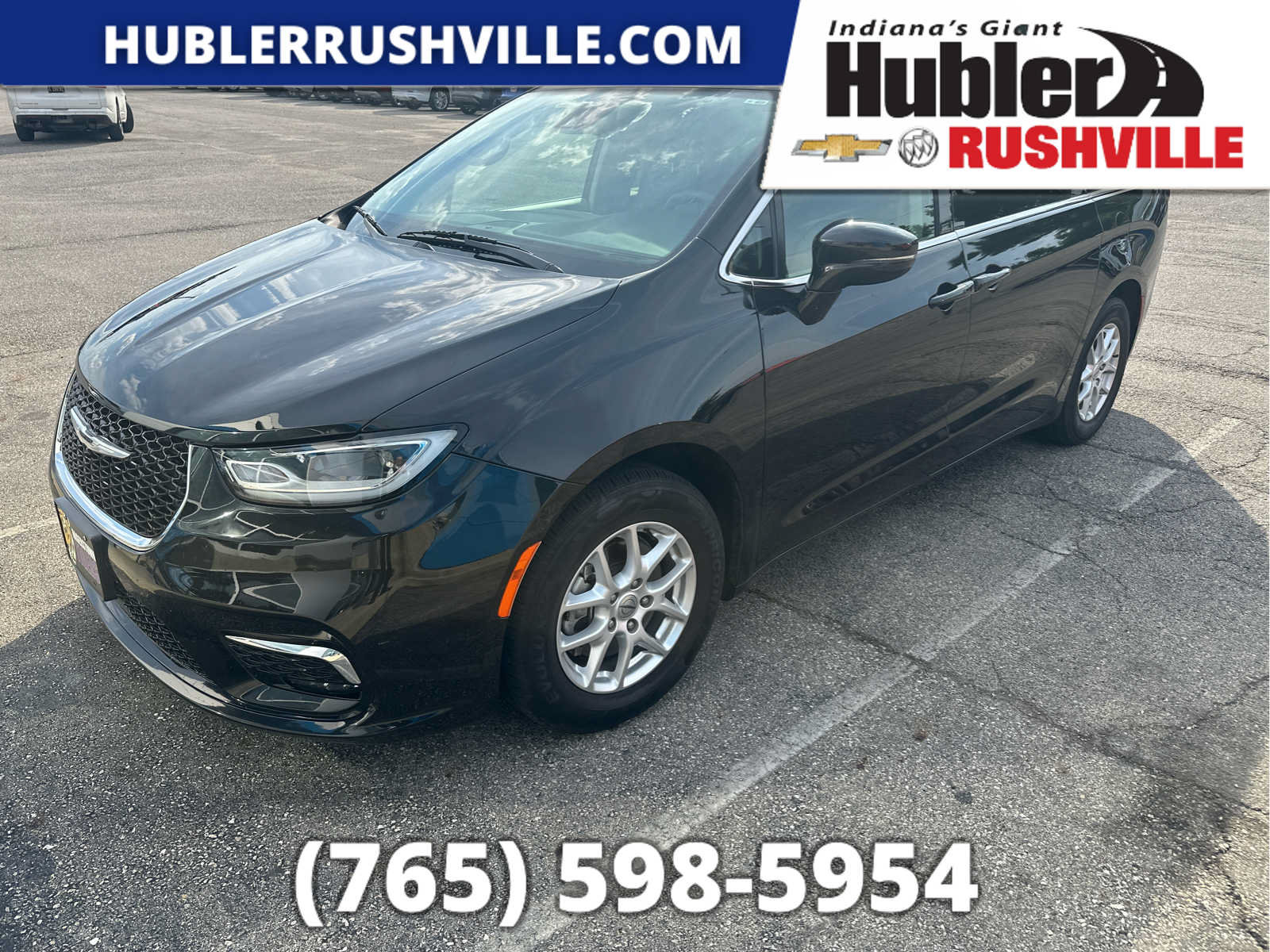 Used 2022 Chrysler Pacifica Touring-L FWD image 1