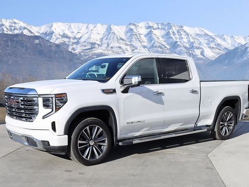 Used 2023 GMC Sierra 1500 Denali w/ Technology Package image 2