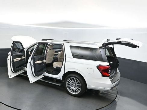 Used 2022 Ford Expedition Max Platinum image 49