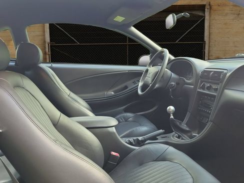Used 2001 Ford Mustang GT RWD image 14
