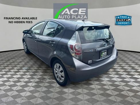 Used 2013 Toyota Prius C Two FWD image 7