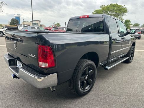 Used 2017 RAM 1500 ST w/ SXT Appearance Group AWD/4WD image 7