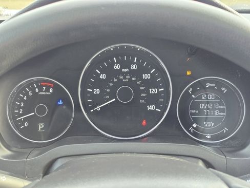 Used 2018 Honda HR-V EX image 25