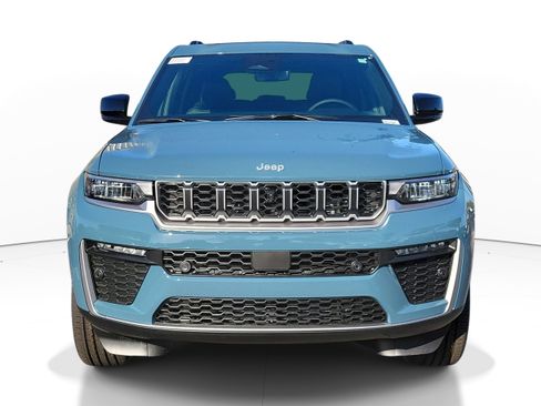 New 2026 Jeep Grand Cherokee Limited AWD/4WD image 2