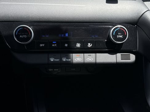 Certified 2023 Hyundai Elantra SEL FWD image 21