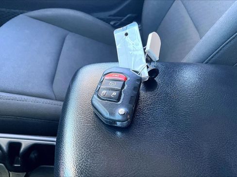 Used 2018 Jeep Wrangler Unlimited Sport S image 14