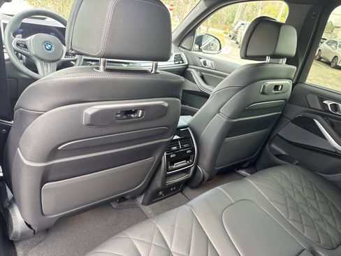 New 2026 BMW X5 xDrive50e w/ Executive Package image 12