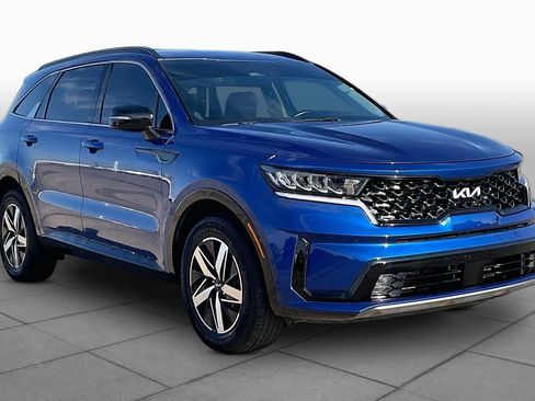 Used 2022 Kia Sorento EX image 3