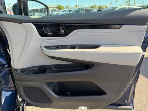 Used 2024 Honda Odyssey Touring image 16