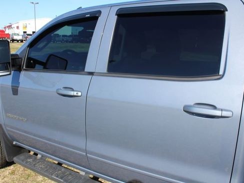 Used 2015 Chevrolet Silverado 2500 LT image 10