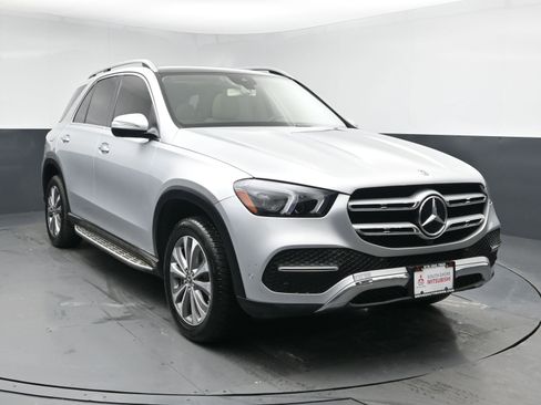 Used 2020 Mercedes-Benz GLE 350 4MATIC w/ 3rd Row Seat Package image 2