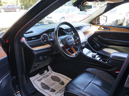 Used 2021 Jeep Grand Cherokee L Summit AWD/4WD image 14