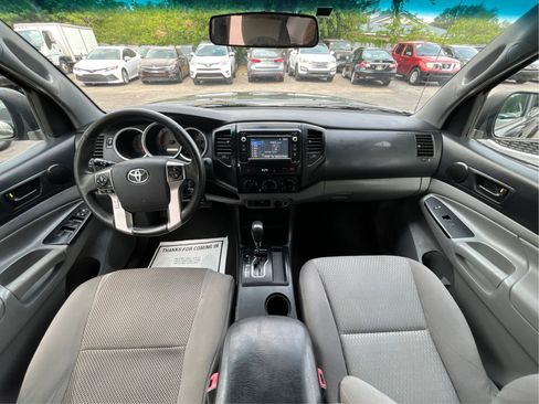 Used 2014 Toyota Tacoma PreRunner w/ Convenience Package RWD image 29