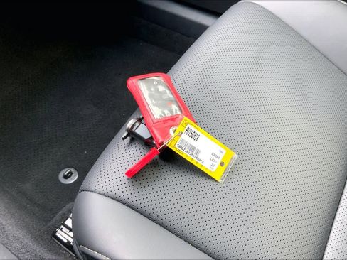 Used 2023 Lexus ES 350 w/ Premium Package image 14