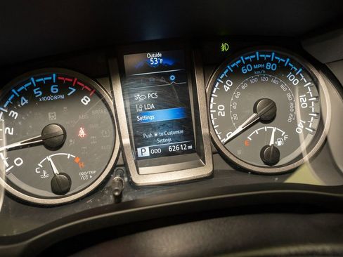 Certified 2021 Toyota Tacoma TRD Off-Road w/ Technology Package image 16