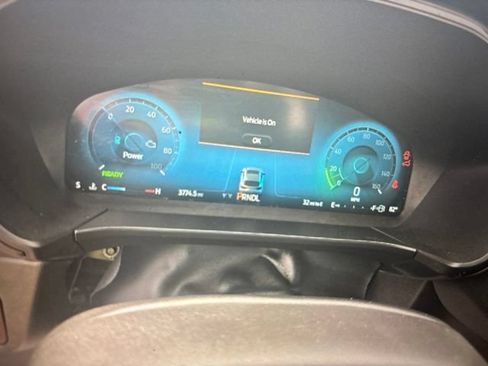 Used 2024 Ford Escape ST-Line Select w/ Tech Pack #2 AWD/4WD image 4