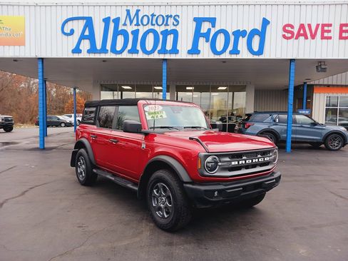 Used 2022 Ford Bronco Big Bend image 3