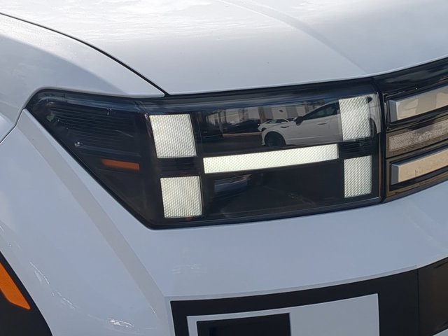 Certified 2025 Hyundai Santa Fe SEL FWD image 10