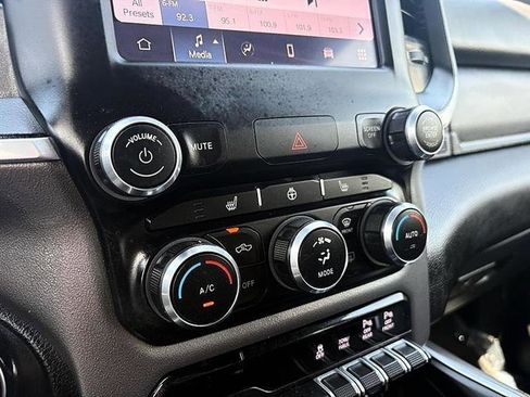 Used 2022 RAM 1500 Big Horn AWD/4WD image 34
