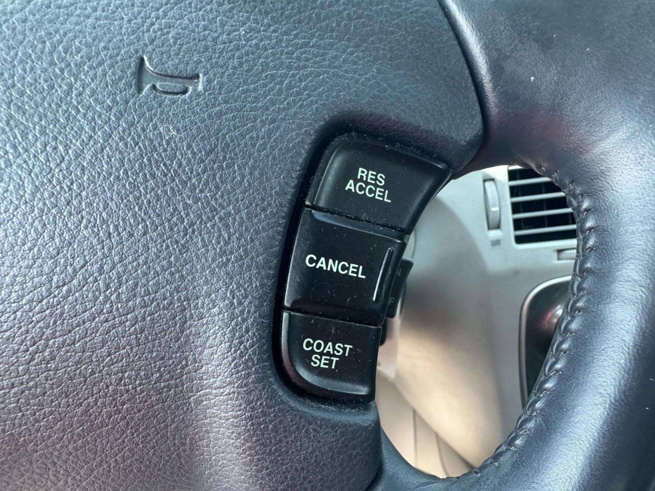 Used 2006 Hyundai Sonata LX FWD image 32