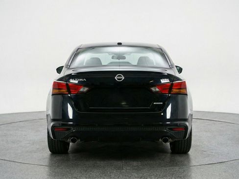 Used 2025 Nissan Altima 2.5 SV image 7