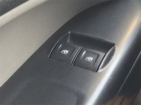 Used 2015 Chevrolet Colorado W/T image 22