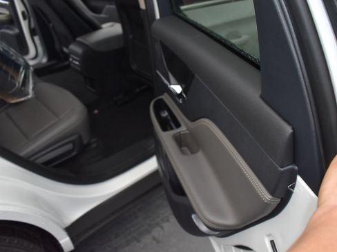 New 2025 Lincoln Corsair Grand Touring AWD/4WD image 14