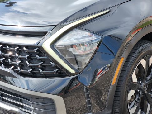 Used 2023 Kia Sportage X-Line w/ X-Line Premium Package AWD/4WD image 7
