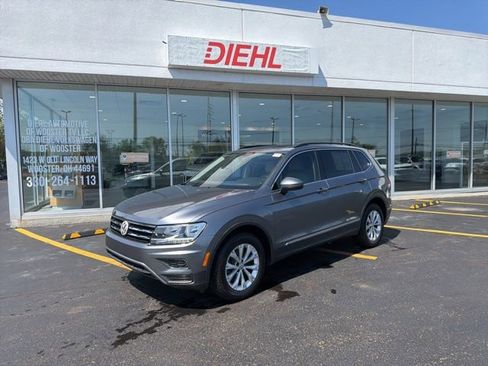 Used 2018 Volkswagen Tiguan SEL FWD image 1