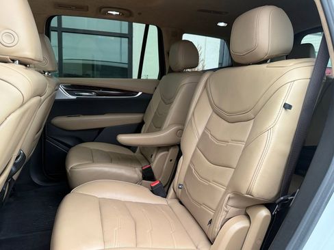 Used 2024 Cadillac XT6 Sport image 14