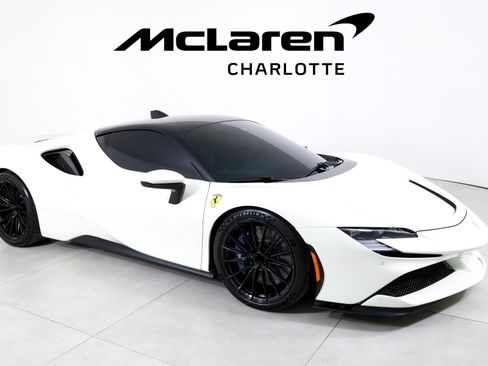 Used 2022 Ferrari SF90 Stradale image 2