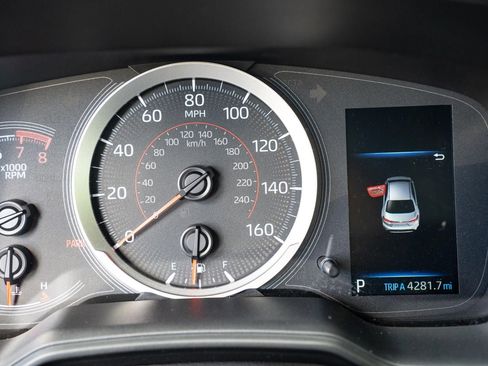 Used 2022 Toyota Corolla SE image 26