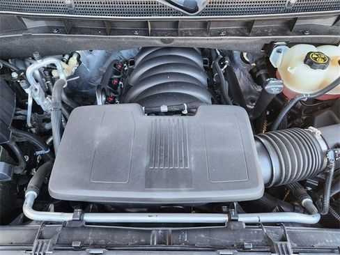 Used 2023 GMC Yukon SLT w/ SLT Premium Package image 24