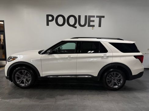 Used 2025 Ford Explorer Active w/ Active Comfort Package AWD/4WD image 1
