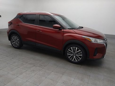 Used 2021 Nissan Kicks SV image 11