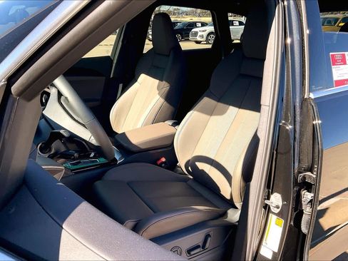 Used 2025 Audi Q5 Premium w/ Premium Plus AWD/4WD image 8