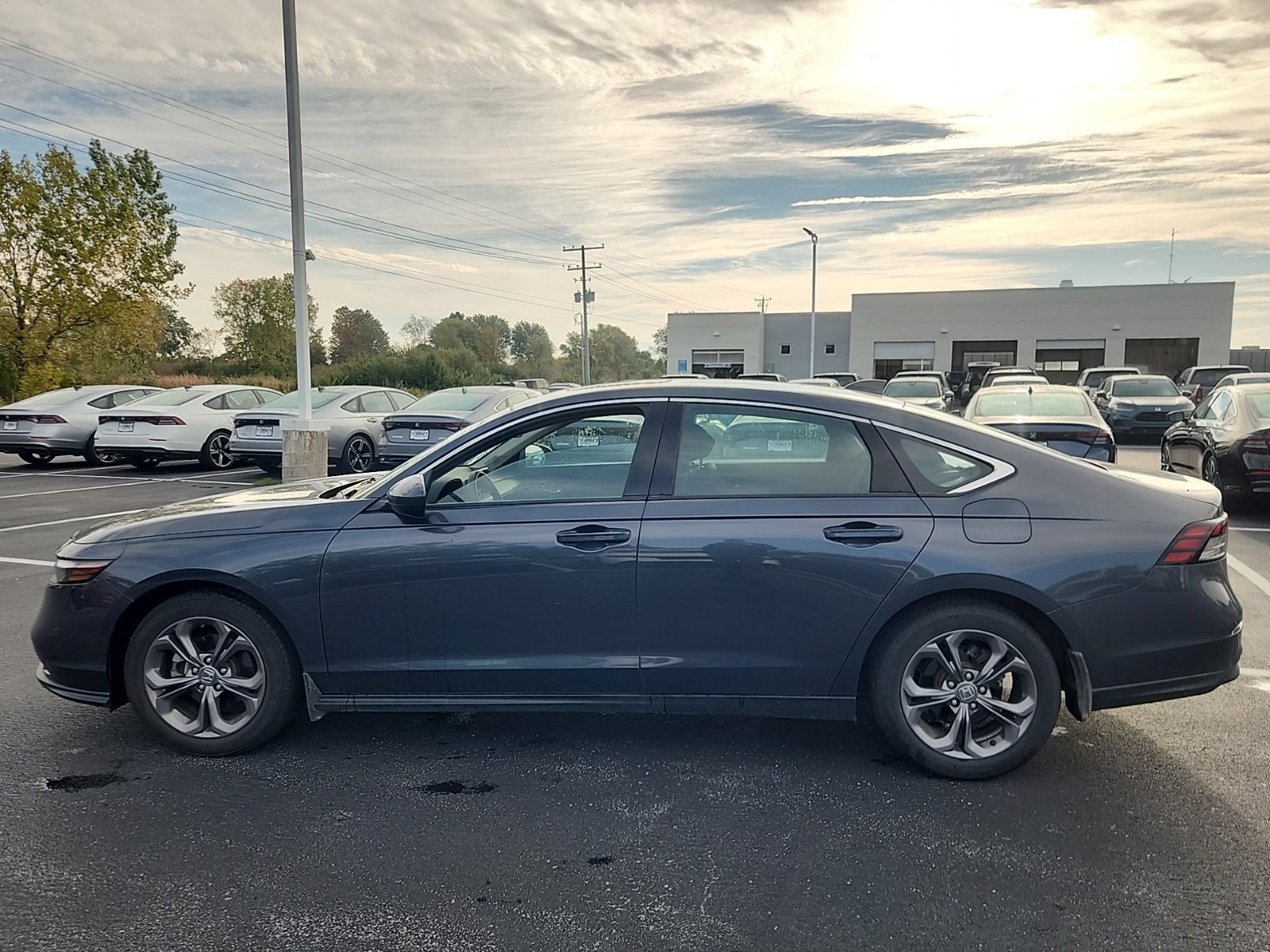 Used 2024 Honda Accord EX image 3