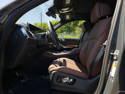 New 2026 BMW X5 xDrive40i w/ M Sport Package AWD/4WD image 7