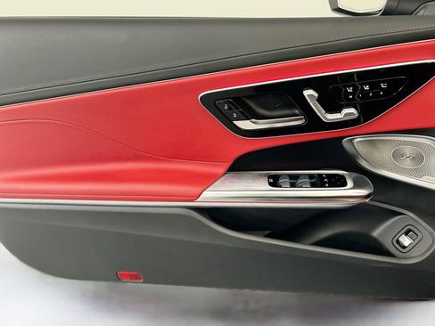 Certified 2024 Mercedes-Benz CLE 300 4MATIC Cabriolet image 22