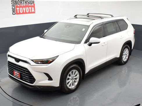 Used 2025 Toyota Grand Highlander AWD Hybrid image 28