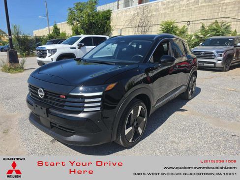 Used 2026 Nissan Kicks SR AWD/4WD image 1