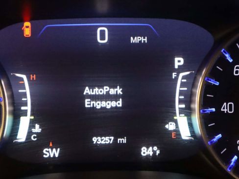 Used 2020 Chrysler Pacifica Limited image 8