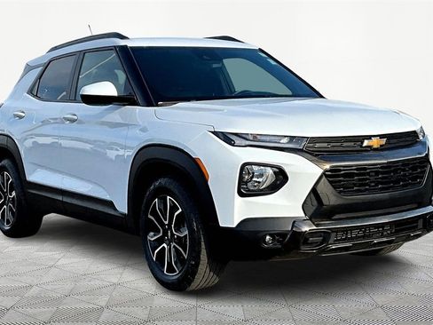 Used 2023 Chevrolet TrailBlazer ACTIV image 12
