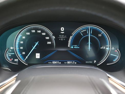Used 2017 BMW ALPINA B7 xDrive AWD/4WD image 8
