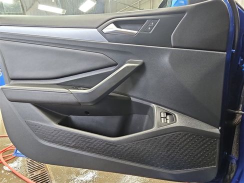 Used 2024 Volkswagen Jetta SE image 24