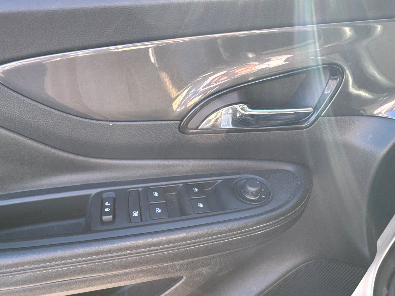 Used 2019 Buick Encore Preferred FWD image 11